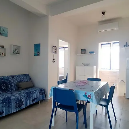 Trilocale Davanti Cod 488 *